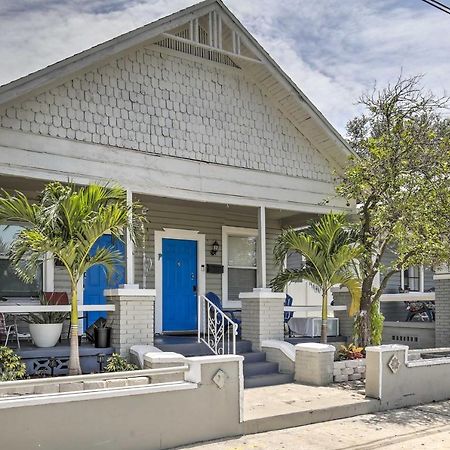 Updated Ybor City House With Fenced Yard Тампа Экстерьер фото