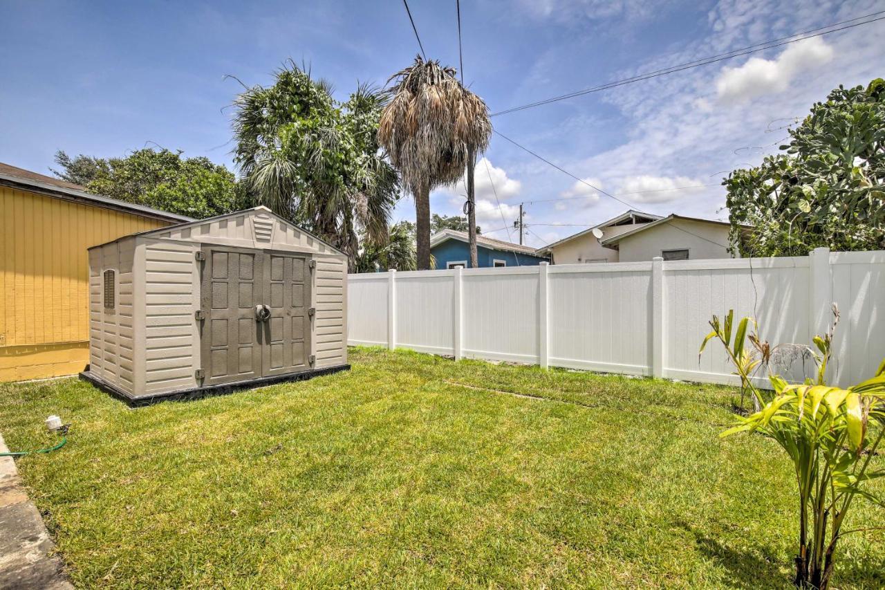 Updated Ybor City House With Fenced Yard Тампа Экстерьер фото