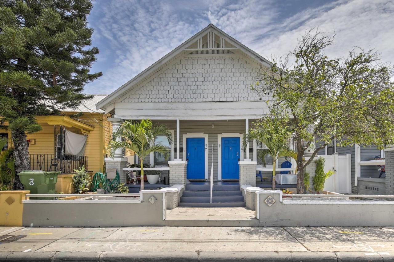 Updated Ybor City House With Fenced Yard Тампа Экстерьер фото